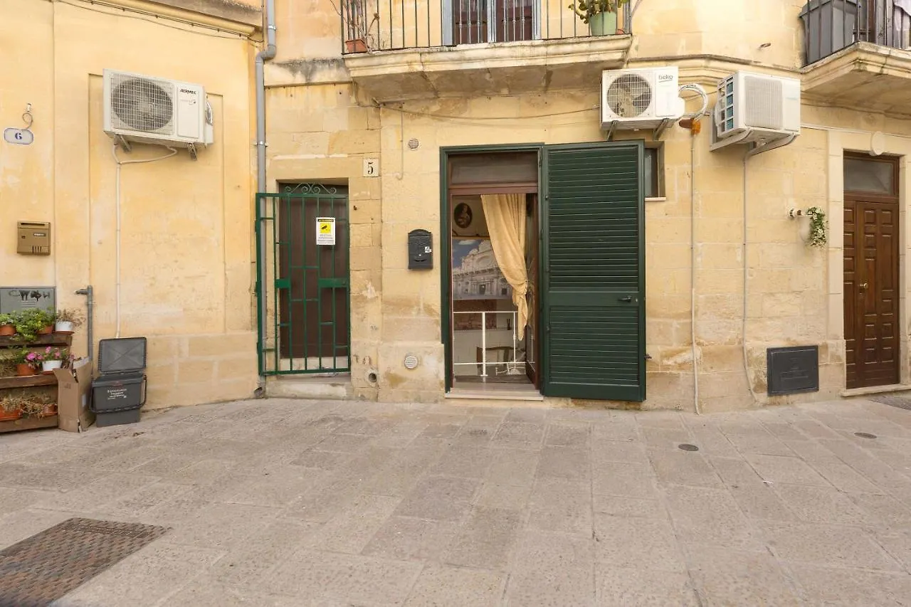 Dimora Santa Croce Apartment Lecce Italy